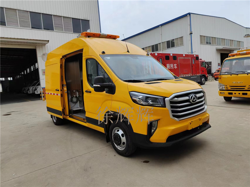 機(jī)場用大通助航燈光應(yīng)急作業(yè)車