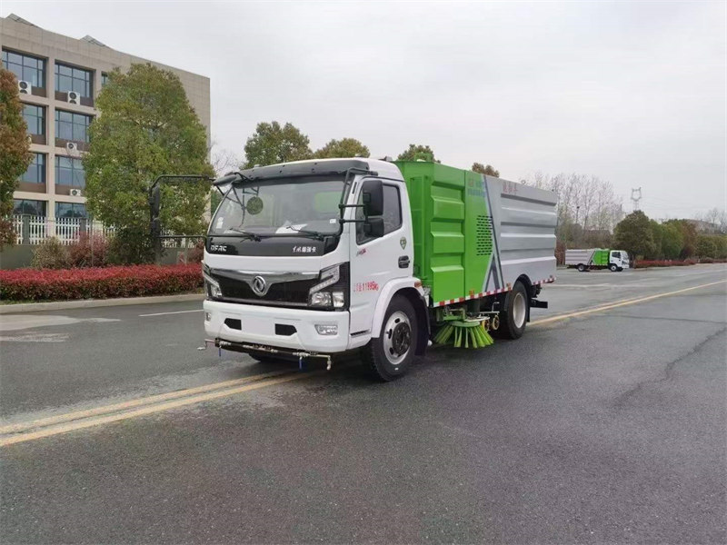 9方東風洗掃車售價直降