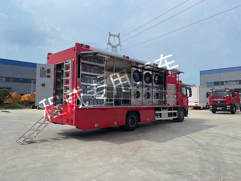重汽豪沃被服洗滌車
