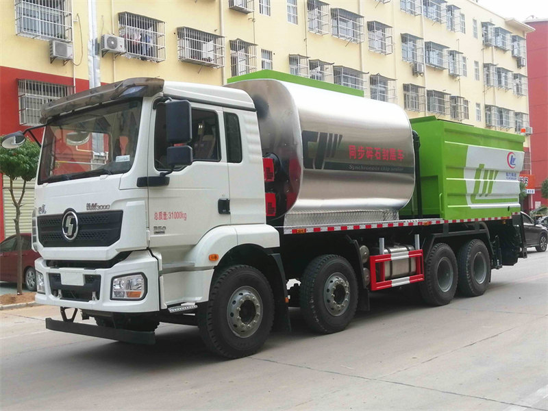 陜汽德龍前四后八同步碎石封層車