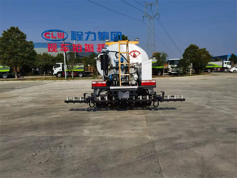 東風D6藍牌瀝青灑布車C證可駕駛