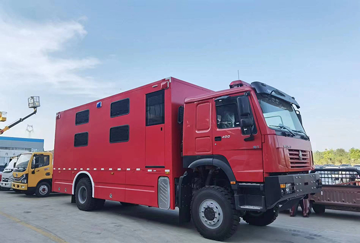 豪沃宿營車