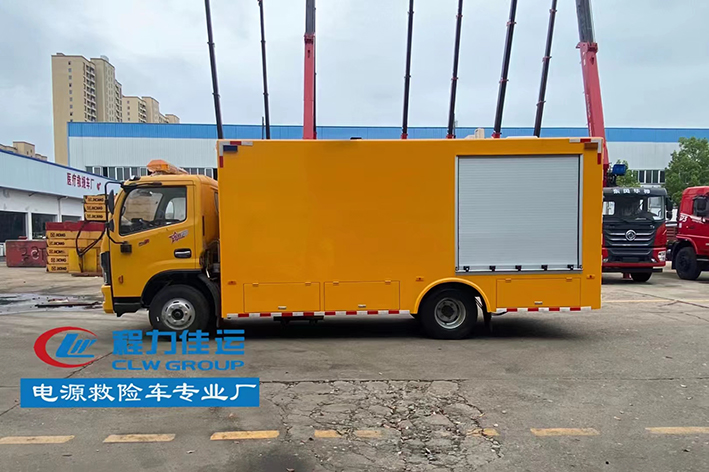 東風(fēng)多利卡救險車
