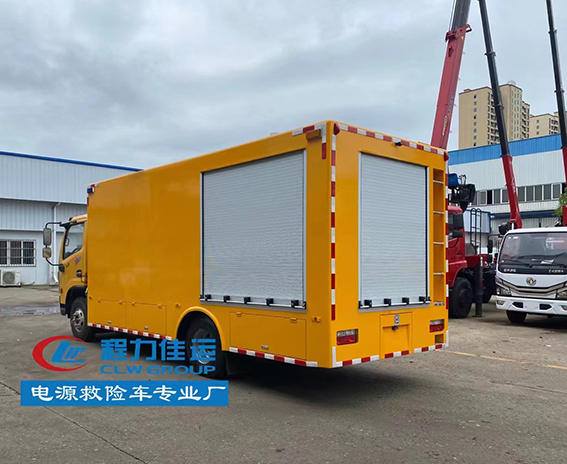 東風(fēng)多利卡救險車