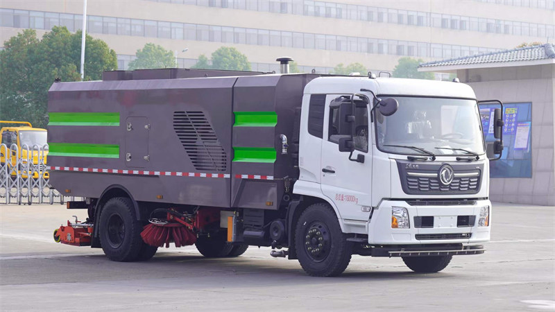 東風(fēng)天錦道路污染清除車五一特價(jià)