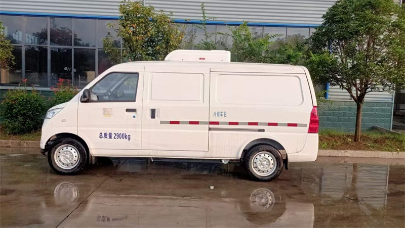 五菱?新能源EV50冷藏車動(dòng)力強(qiáng)勁