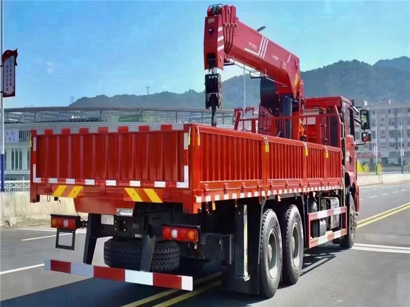 德龍前四后八14噸隨車吊湖北廠家
