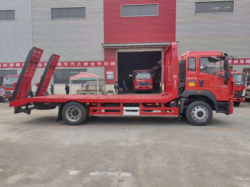 重汽豪沃G5X低平板車(chē)廠(chǎng)家自營(yíng)
