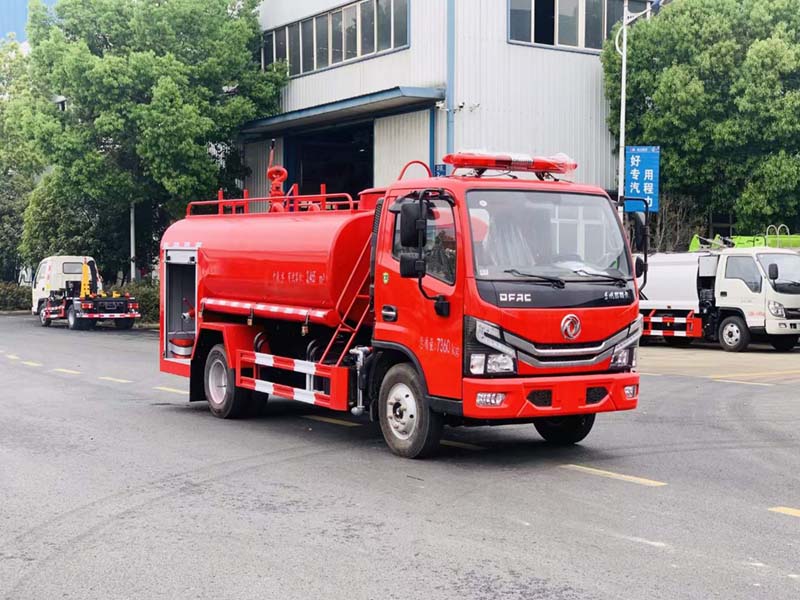 小多利卡消防灑水車廠家直銷