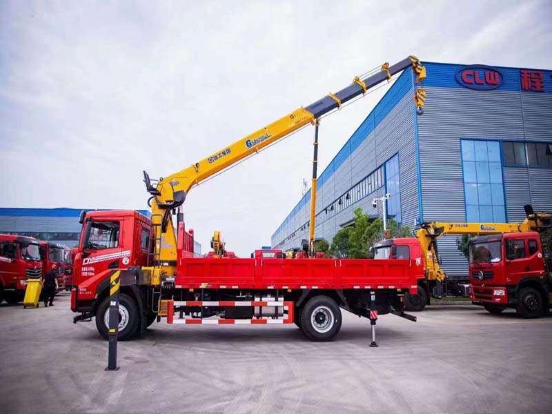 徐工八噸五節(jié)臂隨車吊廠家直銷