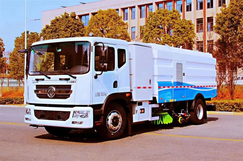 東風(fēng)18噸純電動(dòng)洗掃車現(xiàn)車推薦