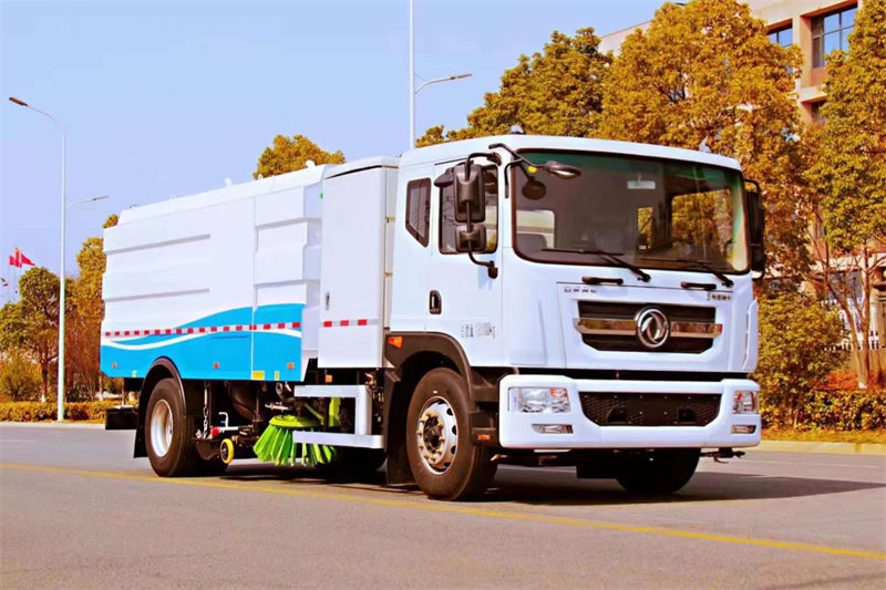 東風(fēng)18噸純電動(dòng)洗掃車現(xiàn)車推薦