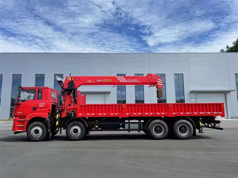 陜汽德龍8×4 隨車吊新款上市