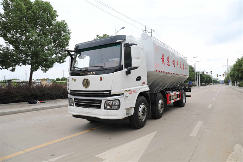 福建漳州訂購一臺陜汽軒德翼6散裝飼料運(yùn)輸車