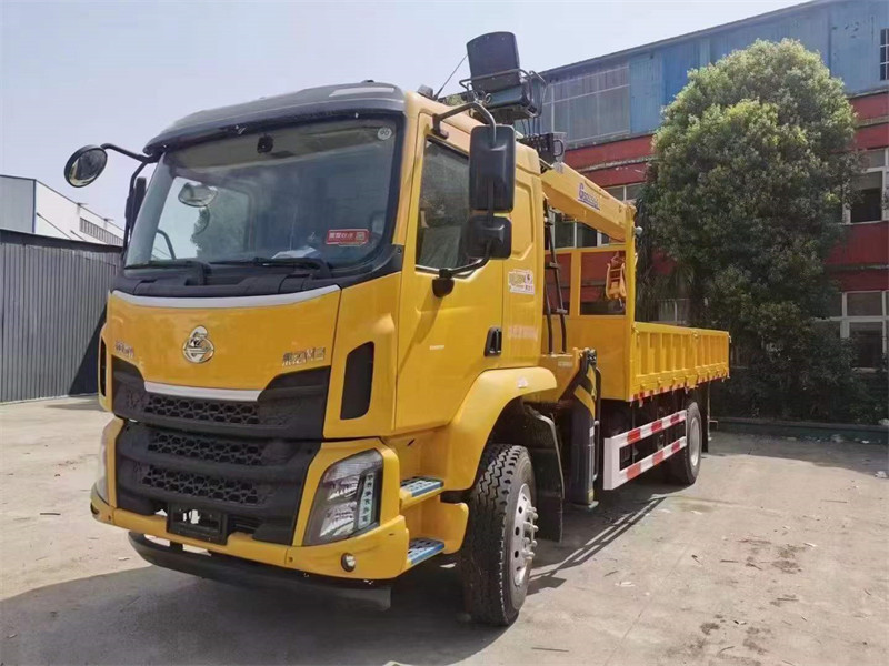 徐工柳汽乘龍M3隨車(chē)吊現(xiàn)車(chē)出售