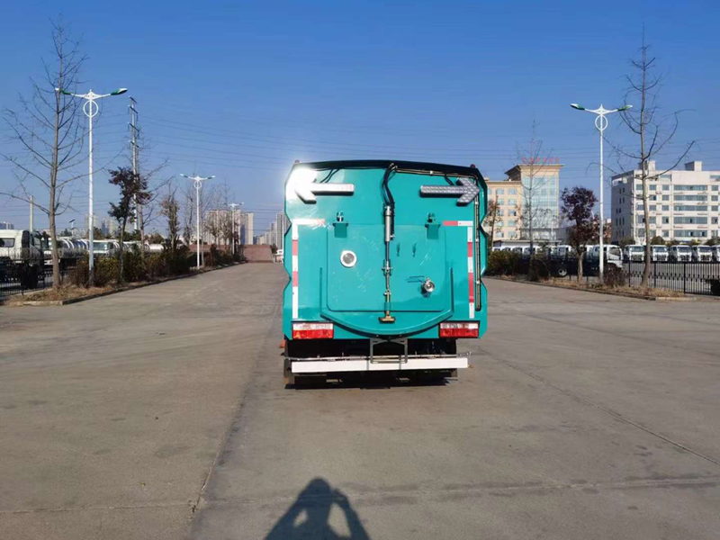 多利卡洗掃車廠家直銷