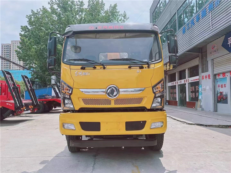 新天龍6.3噸隨車吊整車工程黃完工