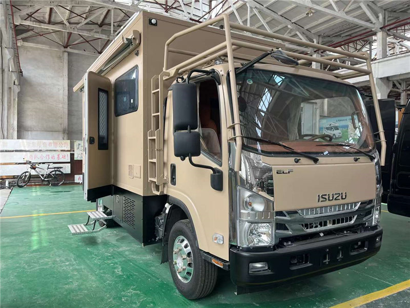 五十鈴700P兩驅(qū)方艙房車配置價格