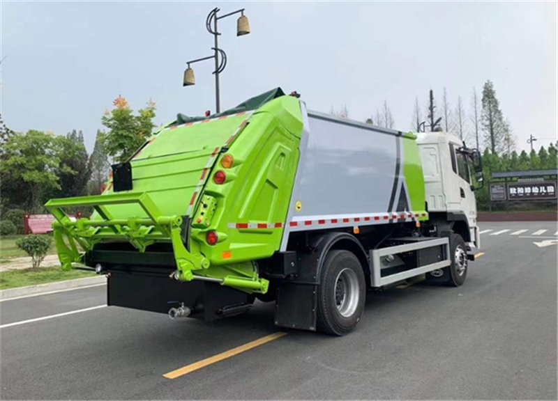 12方比亞迪純電動壓縮垃圾車公告已發(fā)