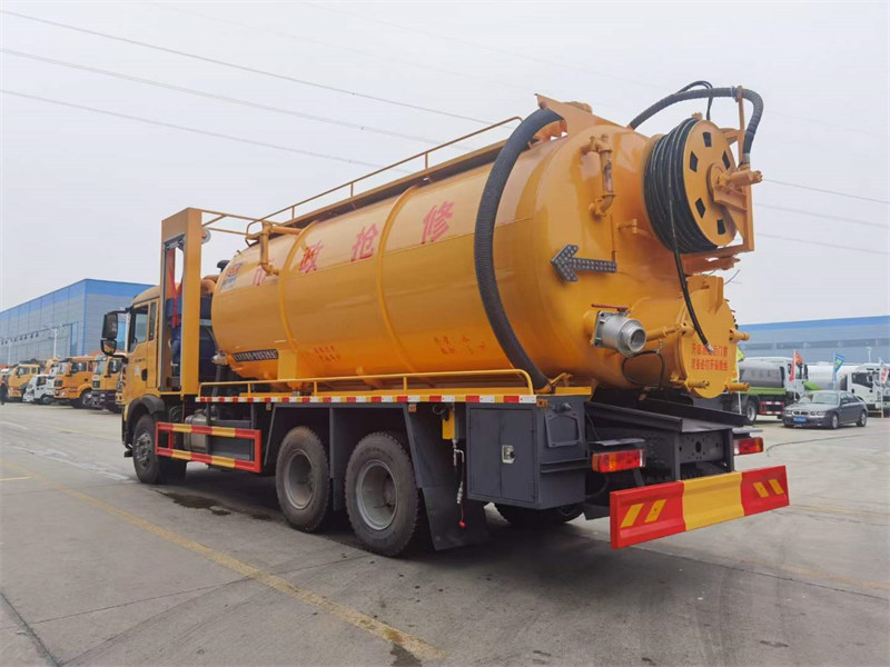 21方重汽豪沃清洗吸污車價格