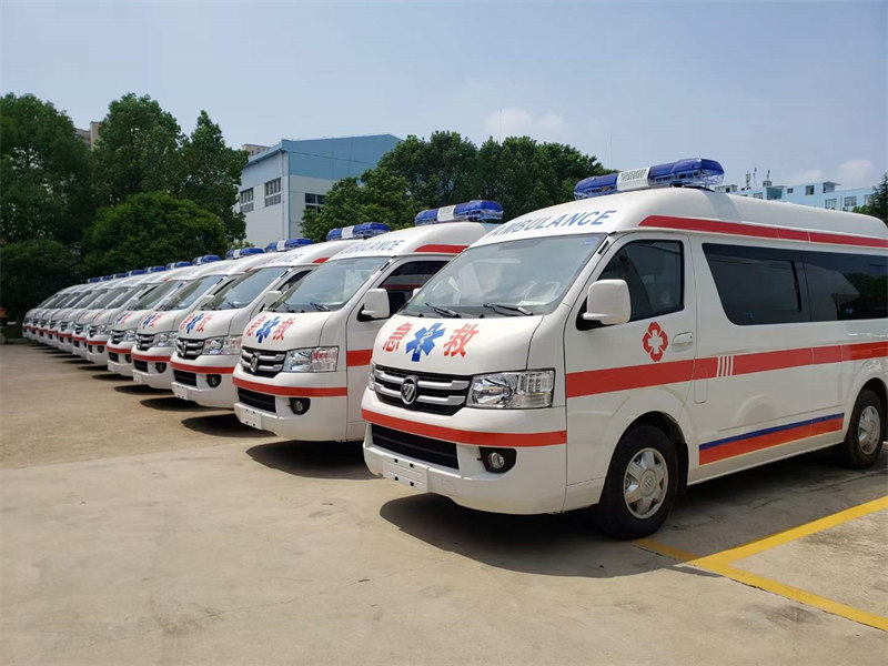 15臺國六福田風(fēng)景G7監(jiān)護(hù)型負(fù)壓救護(hù)車發(fā)車