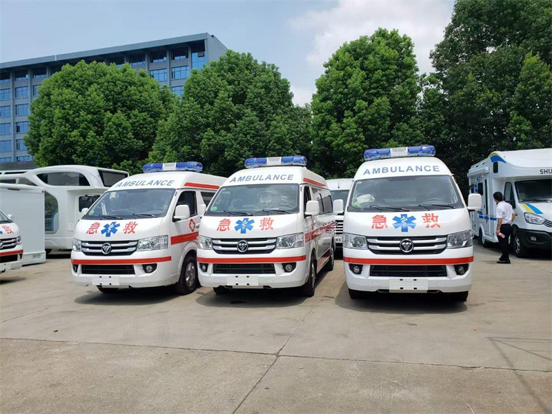 15臺國六福田風(fēng)景G7監(jiān)護(hù)型負(fù)壓救護(hù)車發(fā)車