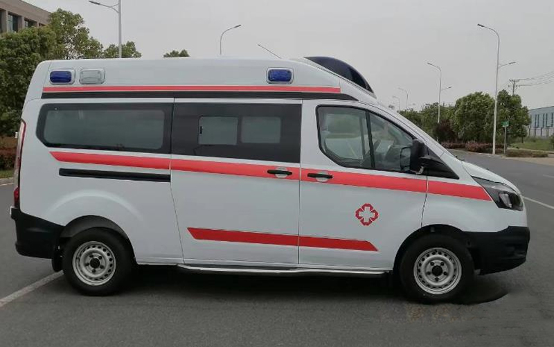 監(jiān)護(hù)型醫(yī)療救護(hù)車多少錢一輛