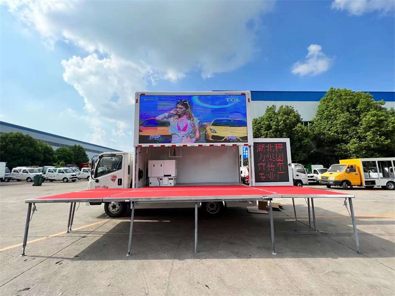 國(guó)六福田康瑞H2宣傳車(chē)畫(huà)質(zhì)清晰