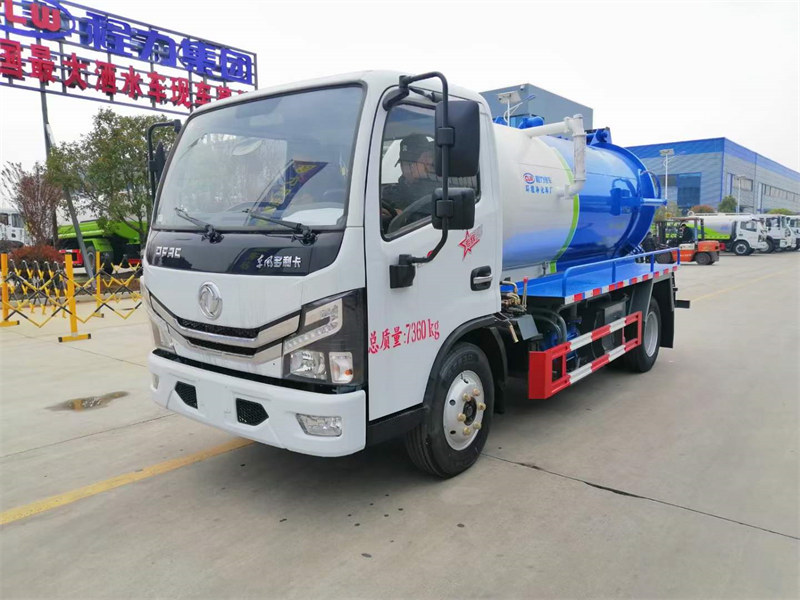 東風(fēng)小多利卡吸污車308軸距