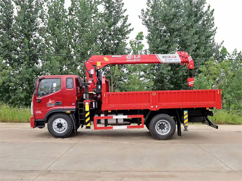 山西吳總訂購(gòu)一臺(tái)福田奧鈴大力哥隨車吊現(xiàn)車
