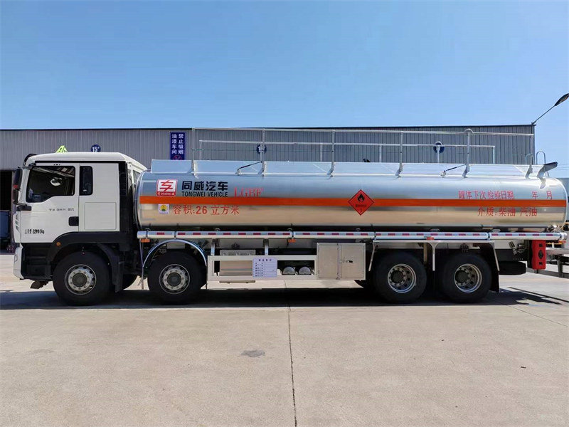 豪沃前四后八鋁合金運(yùn)油車性價(jià)高