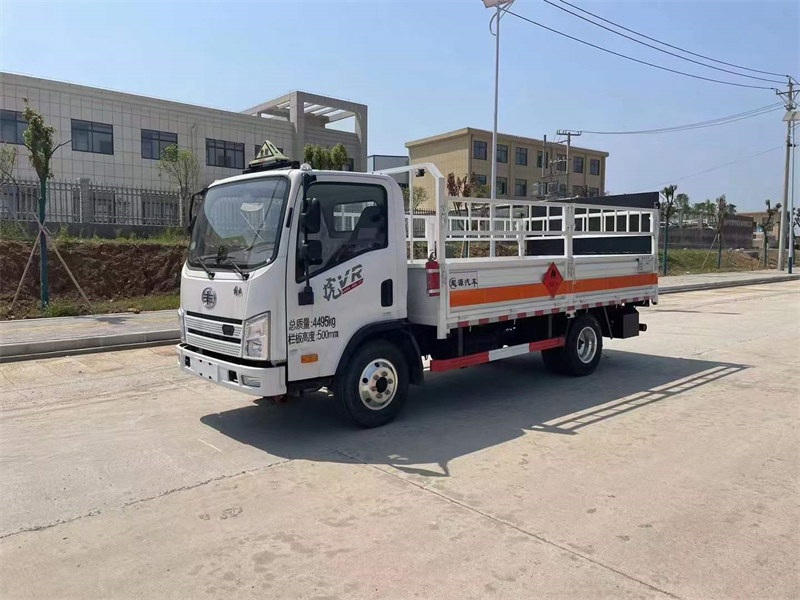 國六解放藍(lán)牌氣瓶運(yùn)輸車公告已下發(fā)