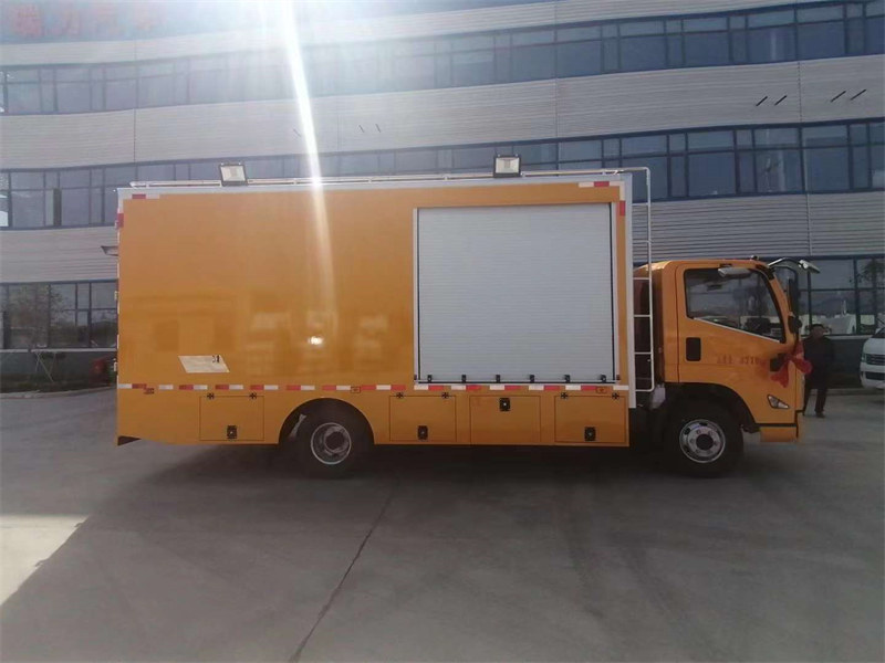 江鈴凱銳救險(xiǎn)車特價(jià)出售