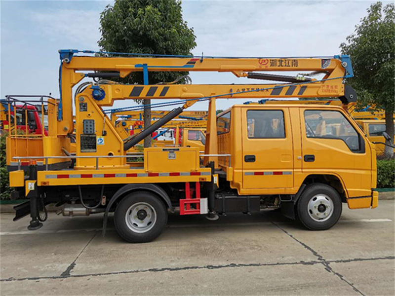 13米高空作業(yè)車國六江鈴115馬力發(fā)起機