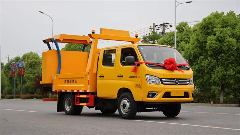 雙排防撞緩沖車滿足藍(lán)牌新規(guī)10.8萬