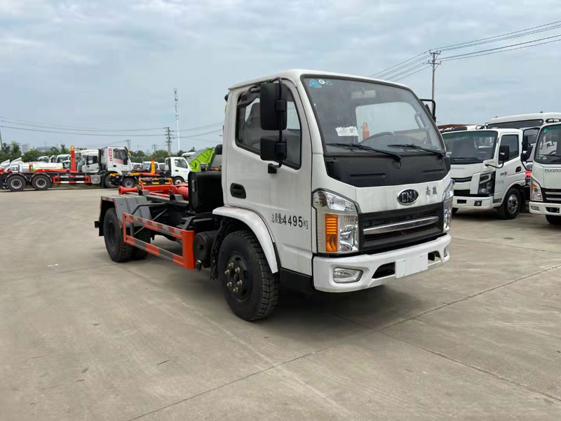 南駿車廂可卸式垃圾車可下地下室的勾臂垃圾車