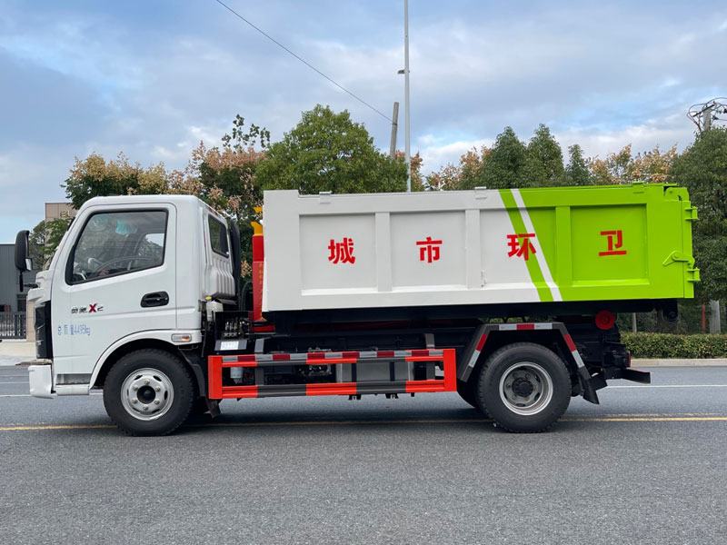 飛碟奧馳X2勾臂式垃圾車
