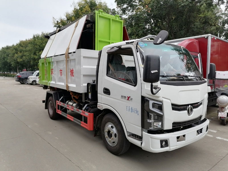 飛碟奧馳X2勾臂式垃圾車