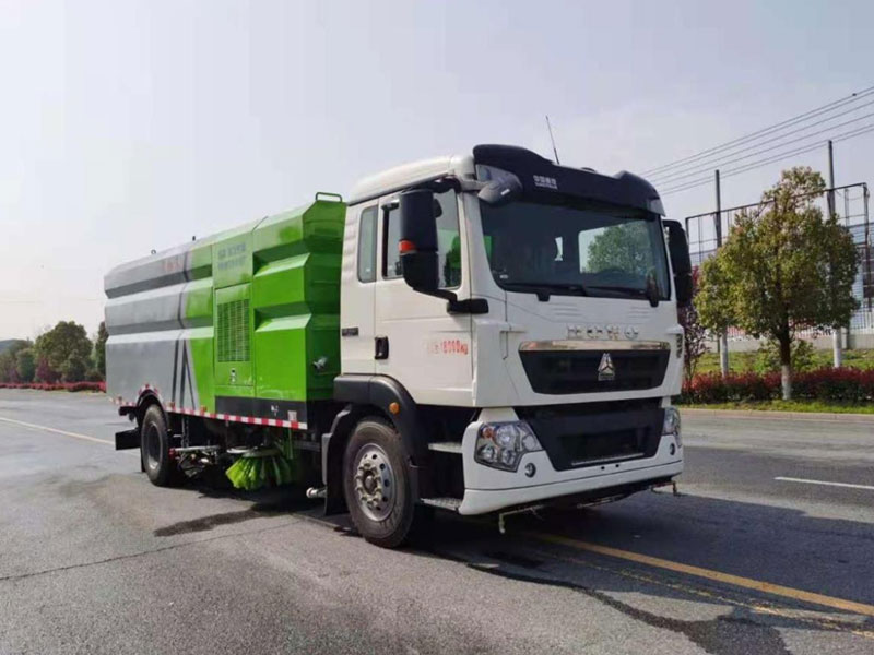 重汽豪沃洗掃車CL5182TXS6QZ3
