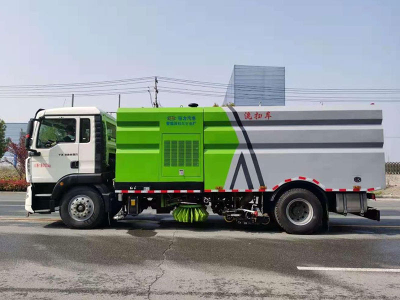 重汽豪沃洗掃車CL5182TXS6QZ3