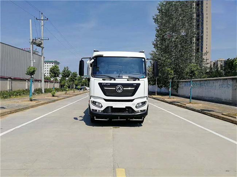 天然氣路面洗掃車生產(chǎn)廠家