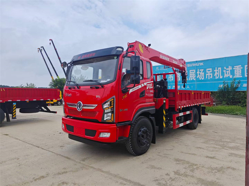 宏昌天馬8噸5節(jié)隨車吊月底價(jià)格