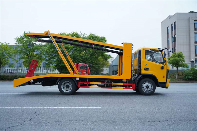 多利卡D7二位板轎運(yùn)車(chē)經(jīng)久耐用