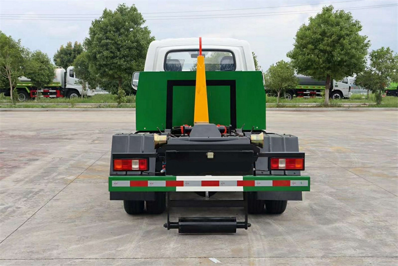 華神新能源勾臂垃圾車經(jīng)濟實惠