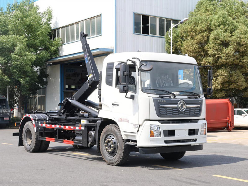 東風(fēng)天錦車廂可卸式垃圾車