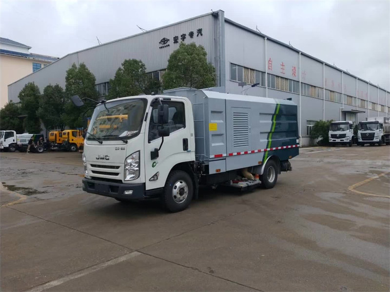 國(guó)六吸塵車江鈴凱運(yùn)3360軸距現(xiàn)車有售
