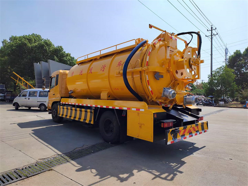 清洗吸污車(chē)漏油怎樣辦