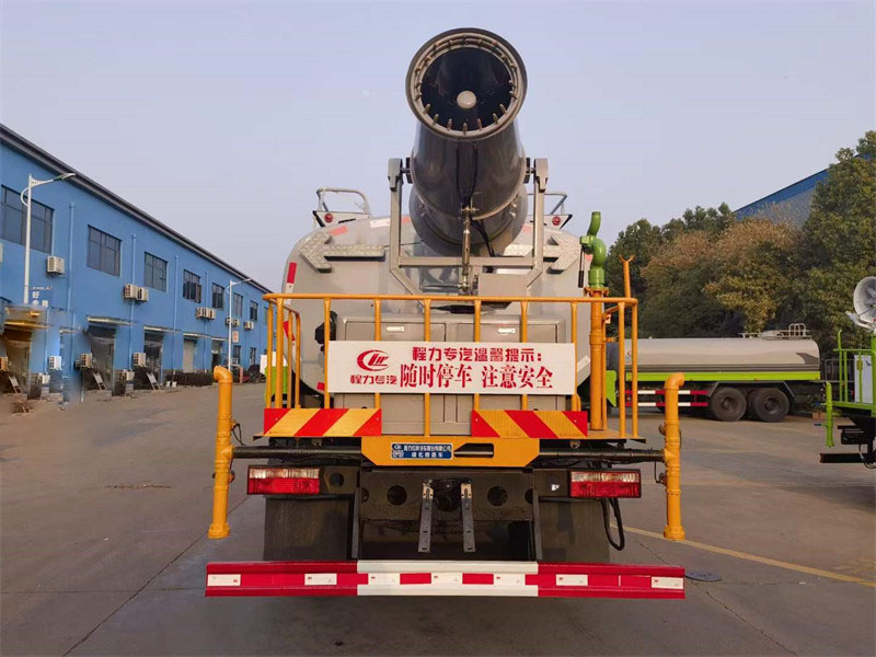 東風(fēng)D9霧炮車廠家直銷質(zhì)優(yōu)價(jià)廉