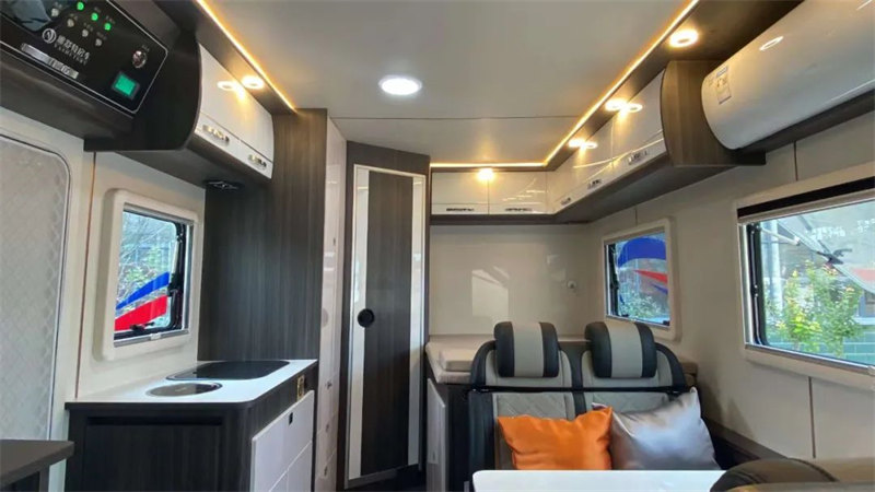 大通V90大額頭房車空間大性價(jià)高