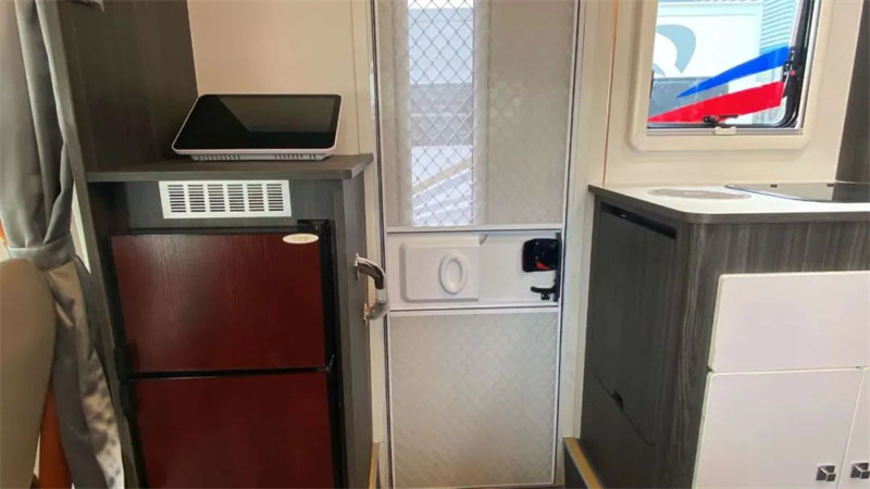 大通V90大額頭房車空間大性價(jià)高